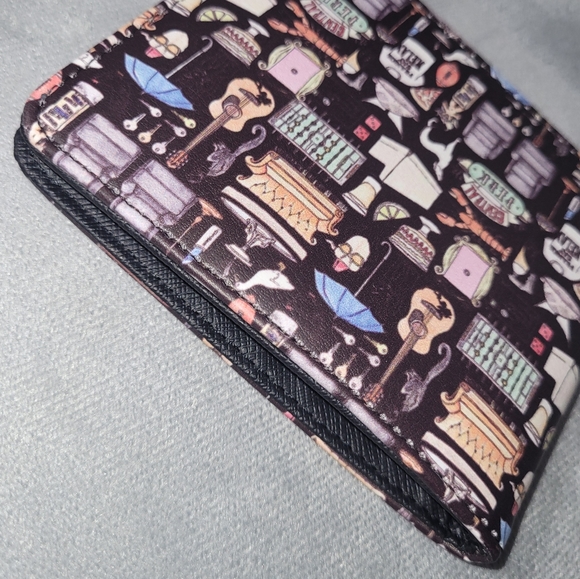 F•R•I•E•N•D•S Wallet - Picture 11 of 15